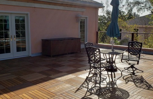 Whitney Beach House | Bright Key West style home on the Longboat Key-Walk to the Beach