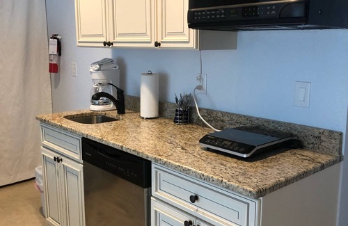 Englewood Apartment | Bright & New Condo Steps Away from Beach and Bay