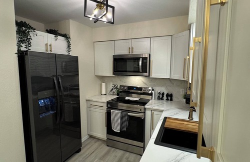 Temple Terrace House | Brightest shadownn