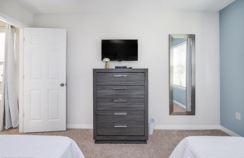 Four Corners House | Carey Palm Circle Townhouse #259827 Townhouse