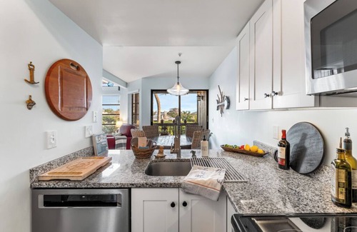 Safety Harbor Club House | Casita Salida del Sol-North Captiva Island Waterfront townhouse w/dockage