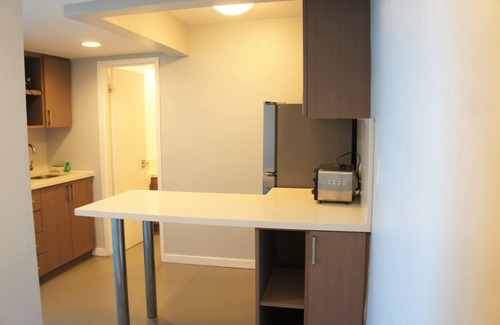 Mid Beach Condo | Castle 835 Oceanview Studio w/Free parking, pool, gym, tennis, bars, and more!