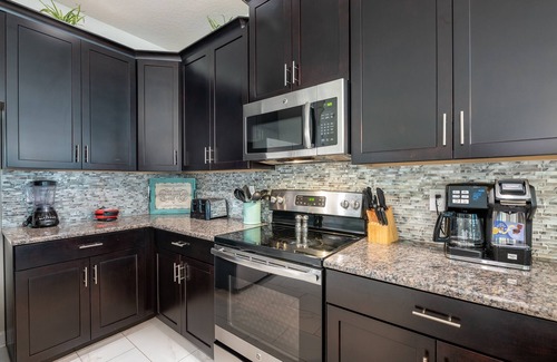 Davenport House | "Champions Getaway" - Movie Theatre & Game Room
