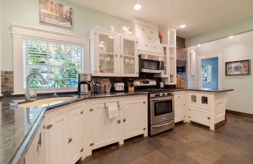 Grandview Heights House | Charleston House, with pool and walk to Shops & Restaurants, Downtown, Kravis Center