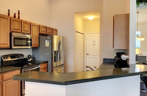 West Haven House | CHARLESTON MANOR: Private Pool 24/7 Support During Your Stay