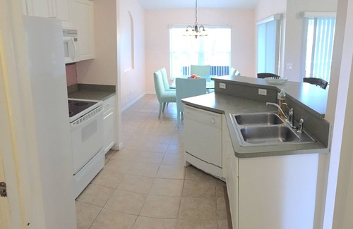 Pelican House | Charmer in the Heart of Cape Coral