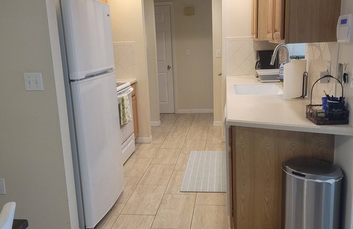 South Venice House | Charming 3-bedroom house in quaint Venice with heated pool!