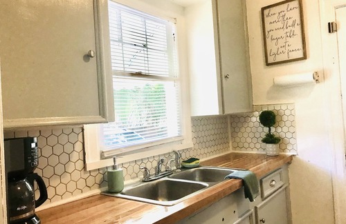 St. Nicholas House | Charming Home! 2 king beds, very peaceful and safe!