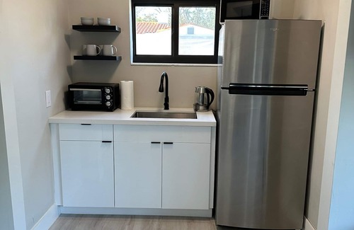 Coral Way Apartment | Charming Miami Studio