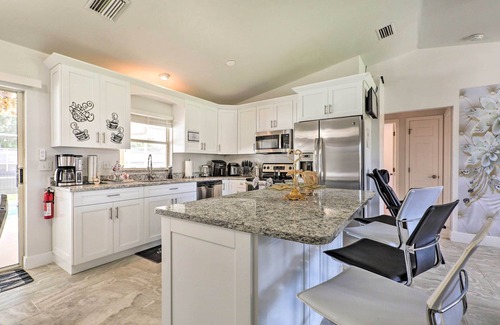 Fort Myers House | Charming N Fort Meyers Retreat: Pool & Lanai!