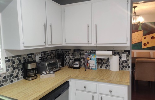 Port Saint Lucie House | Cheerful 3-bedroom home with pool