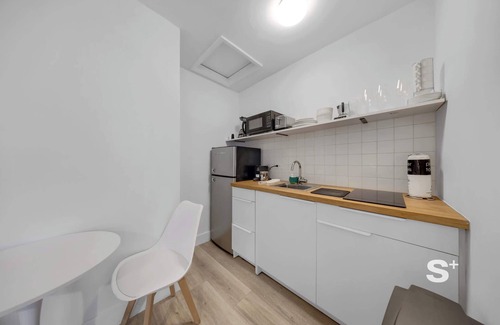 Seybold Apartment | Chic Miami Studio | Gym, BBQ, Free Parking