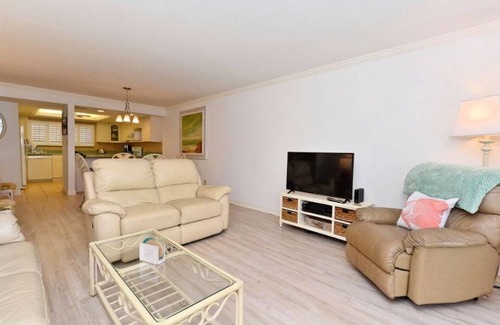 Siesta Key Condo | Chinaberry 436 - 2 Bedroom Condo with Private Beach with lounge chairs & umbrella provided, 2 Poo.
