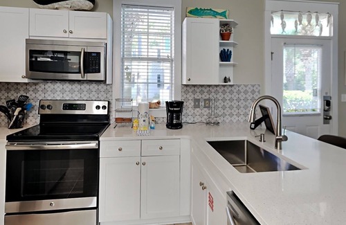 Seagrove Beach House | Coastal Bungalow, Near Beach with Pool