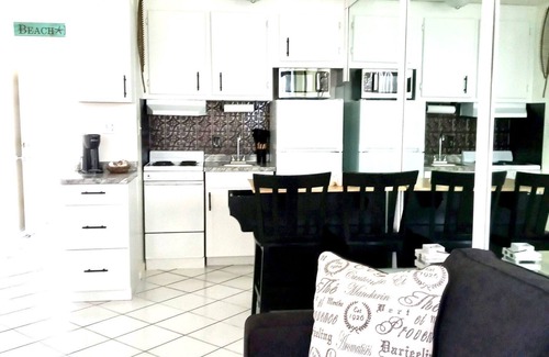 Ormond Beach Condo | Coastal Cozy - Ocean View at Symphony Beach Club