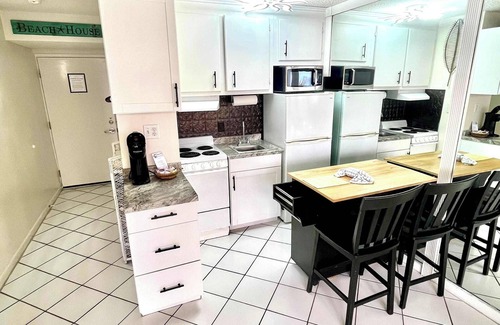 Ormond Beach Condo | Coastal Cozy - Ocean View at Symphony Beach Club