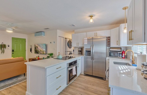 Dunedin Condo | Comfy King Beds Spotlessly Clean 1 Mi 2 Honeymoon Isl Beach Pass Included 4 Stay