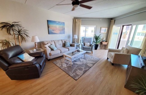 Butler Beach Condo | Condo ∙ 2 bedrooms ∙ 6 guests