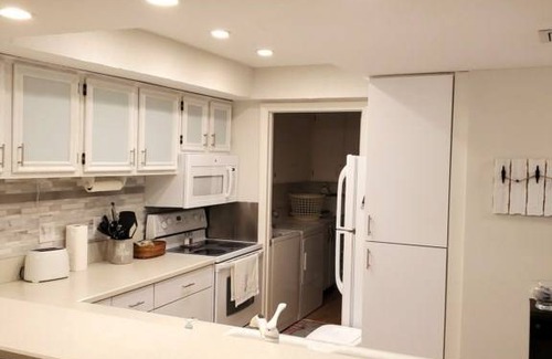 Butler Beach Condo | Condo ∙ 2 bedrooms ∙ 6 guests