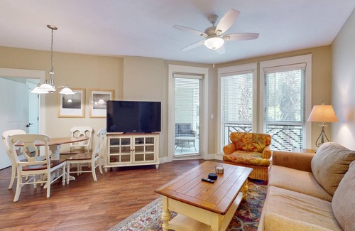 Baytowne Wharf Condo | Condo ∙ 2 bedrooms ∙ 4 guests