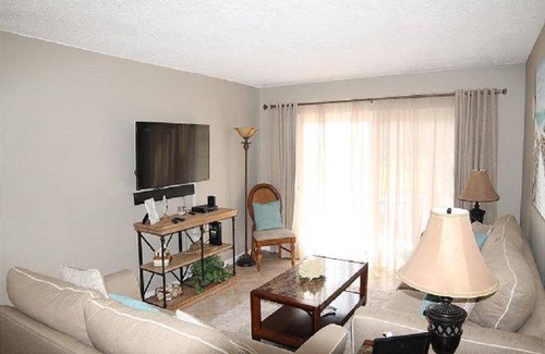St. Augustine Beach Condo | Condo ∙ 2 bedrooms ∙ 6 guests