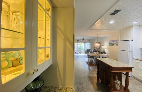 New Smyrna Beach Condo | Condo ∙ 2 bedrooms ∙ 5 guests