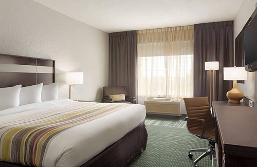 Vero Beach Hotel | Country Inn & Suites by Radisson, Vero Beach-I-95, FL