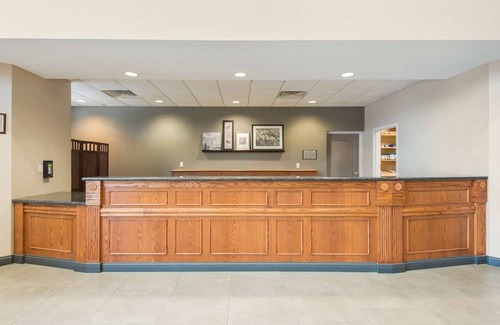 Port Canaveral Hotel | Country Inn & Suites by Radisson, Port Canaveral, FL