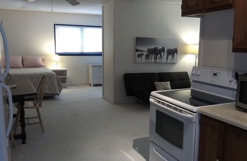 Loxahatchee Groves Apartment | Country Living 5 Minutes From Civilization 1