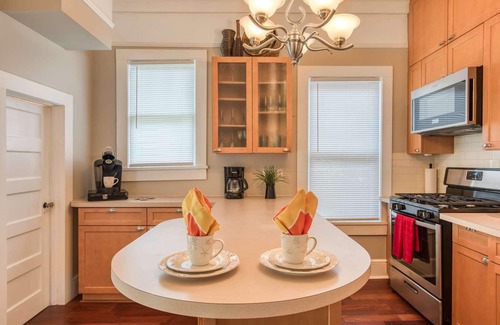 St. Augustine House | Cozy Bungalow, Walk to Downtown Attractions, Fenced, Parking, 3 Miles to Beach, $300 in Free Tickets