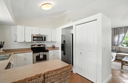 Pelican House | Cozy Home in SW Cape Coral