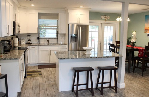 Clearwater House | Cozy Home with Heated pool near Clearwater Beach