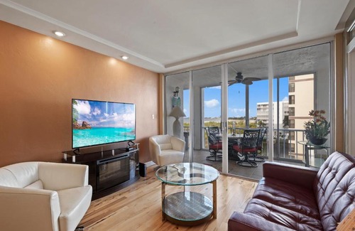 South Island Apartment | Creciente 515, 1 Bedroom, Gulf Front, Elevator, Heated Pool, WiFi, Sleeps 2