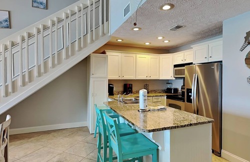 Crystal Beach Condo | Crystal Villas #10A | Gulf Front + Amenities