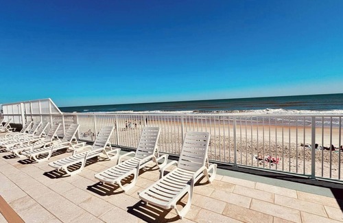 East Daytona Apartment | Daytona Double Delight