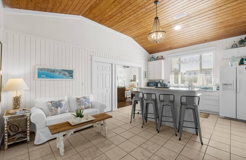 Gulf Pines House | Destin Beach House - Southern Comfort
