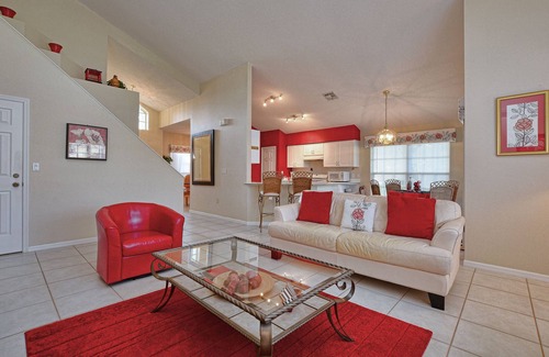 West Kissimmee House | Disney Themed Villa Lakeside Private Heated Pool 4 Bed only 3 miles to Disney