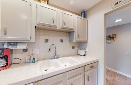 Miramar Beach Condo | Dog-friendly Seascape Golf condo w/pool & hot tub access - low-speed vehicle
