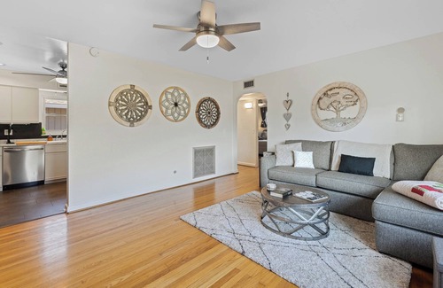 Mount Dora House | Doras Dream, 4 Bedrooms, Sleeps 12, Downtown