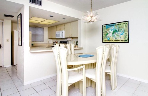 Marco Island Apartment | Eag 4-705 - Eagle Cay home