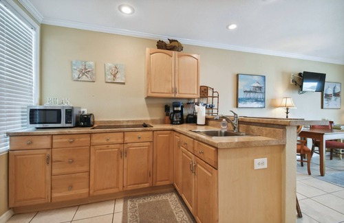 Bay Esplanade Apartment | Enchanted Inn Suite #5 w/View of the Intra-costal water-way Pool, Fishing Dock,