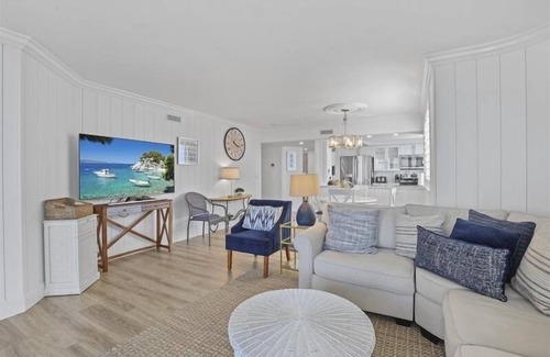 Park Shore Condo | Enjoy coastal living in this 3 bedroom condo-WS050