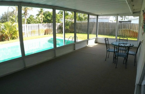 Stuart House | Enjoy southern Florida's treasure coast, minutes from the beach.