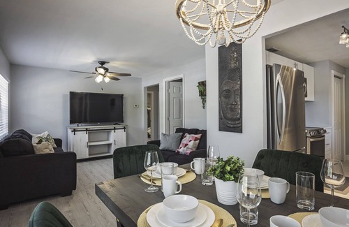 Temple Crest House | Entire home near Bush Garden， USF， Moffitt center