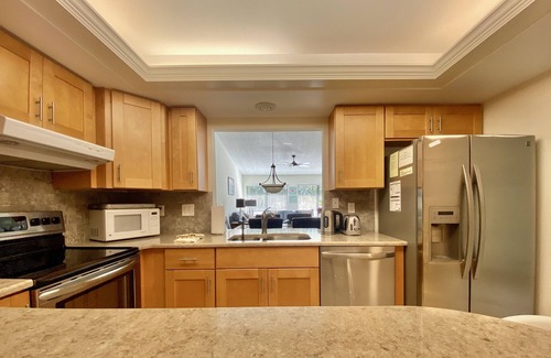Sarasota House | Escape to Paradise: Updated Sarasota Retreat near Siesta Key Beach and Pool!
