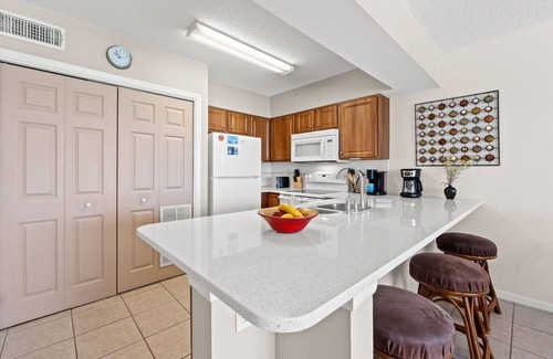 Fort Walton Beach Condo | ETW 5004: Beachside Memories - Indulge in Beachfront Serenity Today!