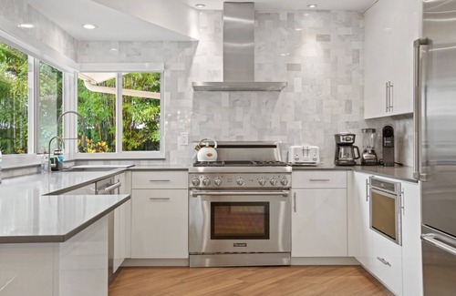 Fort Lauderdale Villa | Exclusive 4BD/3BA Villa Retreat with Heated Pool & Ocean Access
