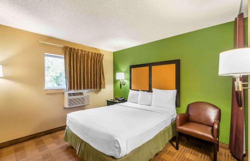 Fort Walton Beach - Destin Hotel | Extended Stay America Select Suites - Destin - US 98 - Emerald Coast Pkwy