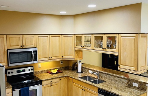 Clearwater Beach Condo | FABULOUS SPRING SALE! 🌸🌼at Luxurious Waterfront condo in Clearwater Beach