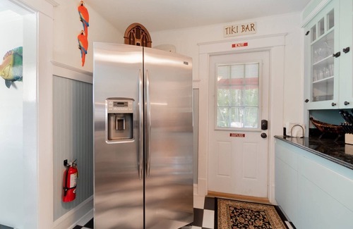 Grandview Heights House | Fall Specials! Bahama Breeze Bungalow, Pool & Close to Shops & Restaurants, Downtown, Kravis Center